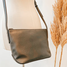 Load image into Gallery viewer, Matt and Nat Bags