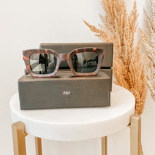 Load image into Gallery viewer, Matt And Nat Sunglasses