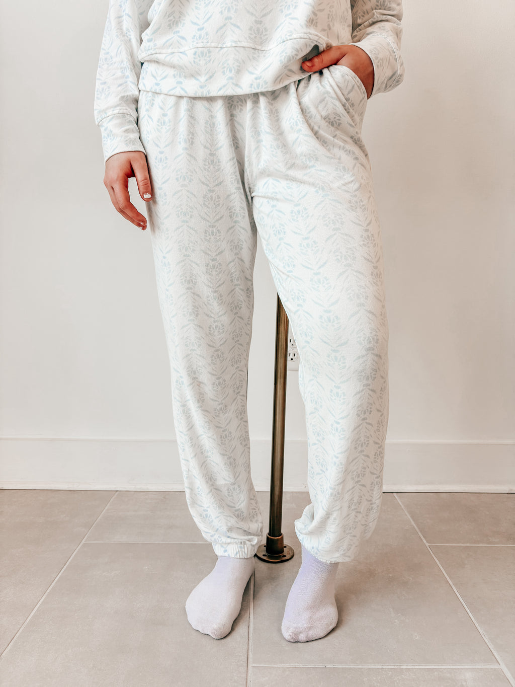 Palm Damask-Light Blue Sophie Set