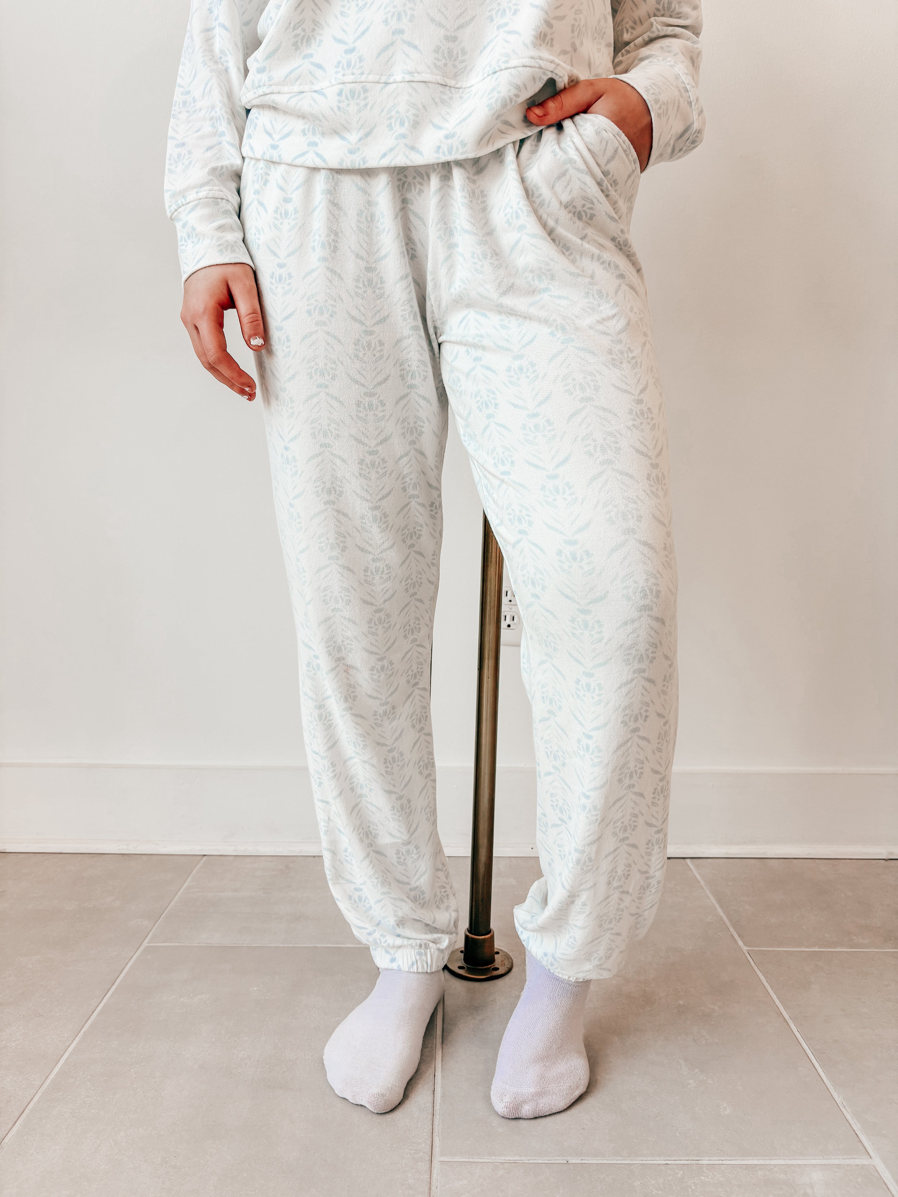 Palm Damask-Light Blue Sophie Set
