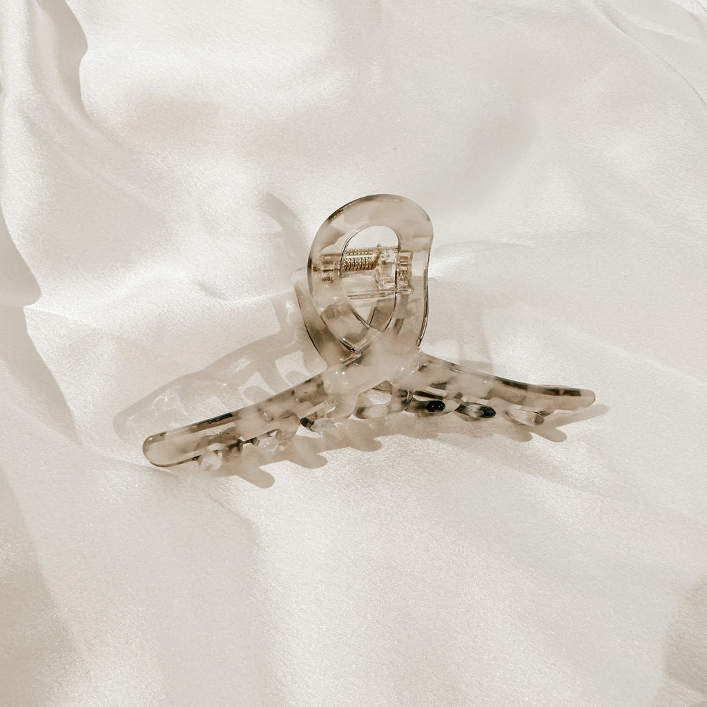 The Alice Claw Clip