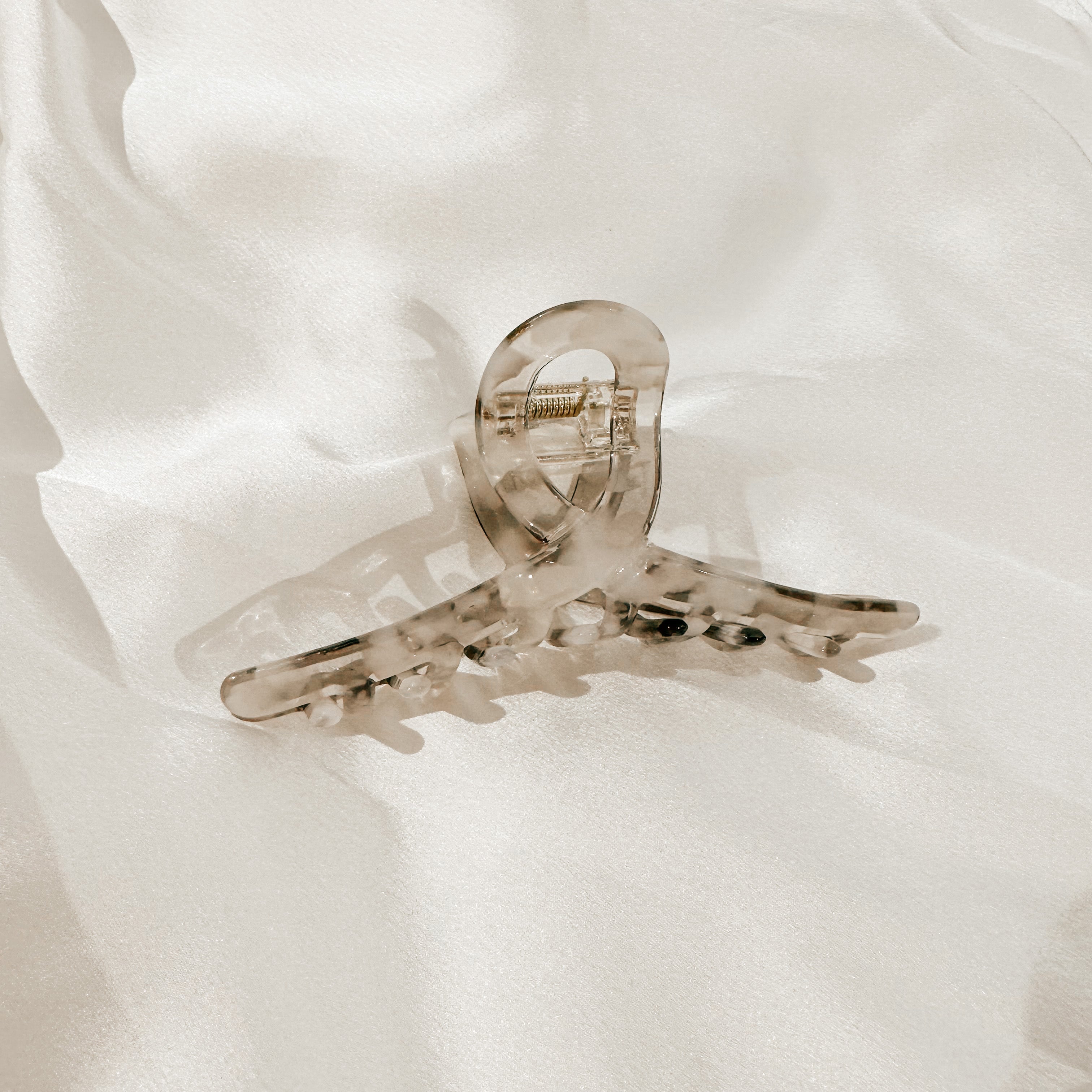 The Alice Claw Clip