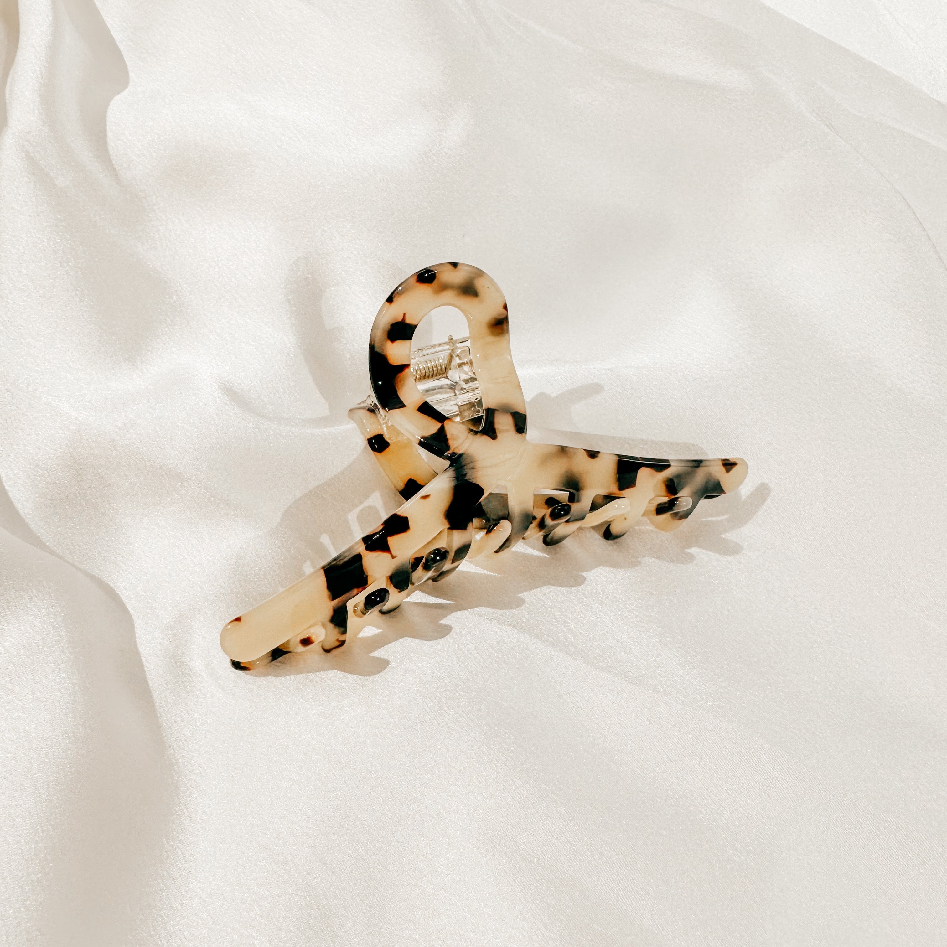 The Alice Claw Clip