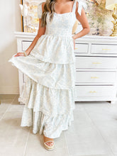 Load image into Gallery viewer, Graceson Floral Maxi
