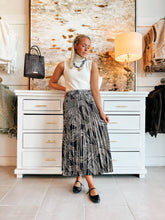 Load image into Gallery viewer, Fly With Me Skirt
