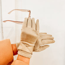 Load image into Gallery viewer, Mary Ann Touch Tech. Gloves
