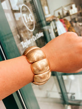 Load image into Gallery viewer, Karrli Chunky Cuff
