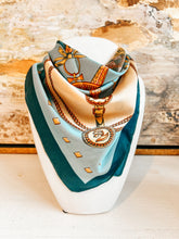 Load image into Gallery viewer, Sarah Chain Scarves
