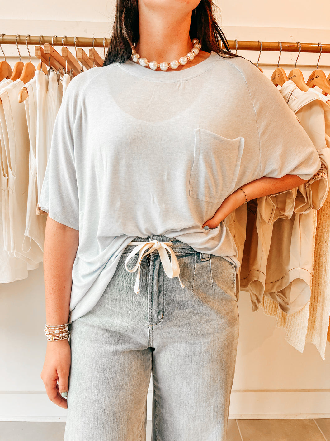 Clara Basic Tee