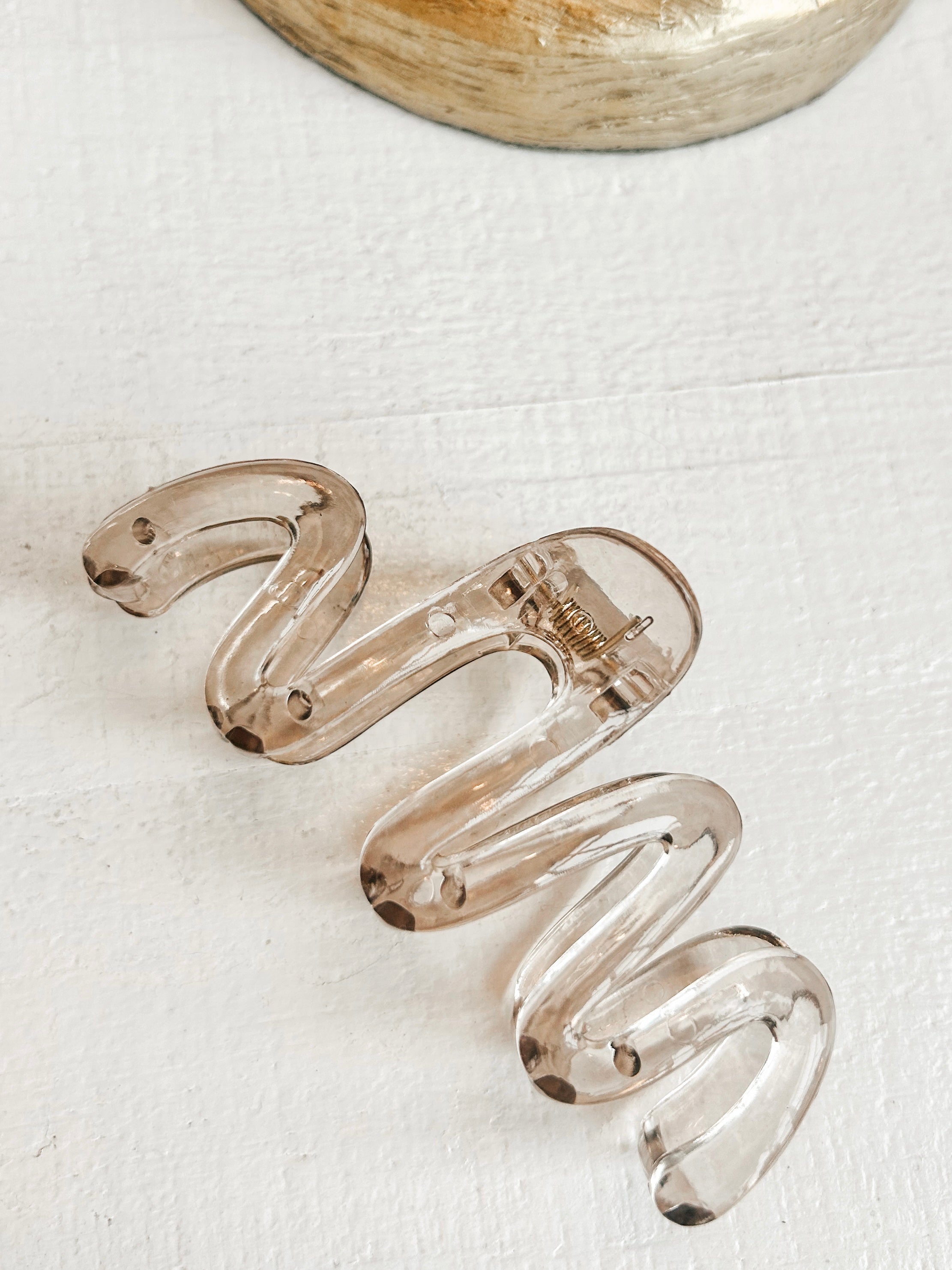 The Wave Claw Clip