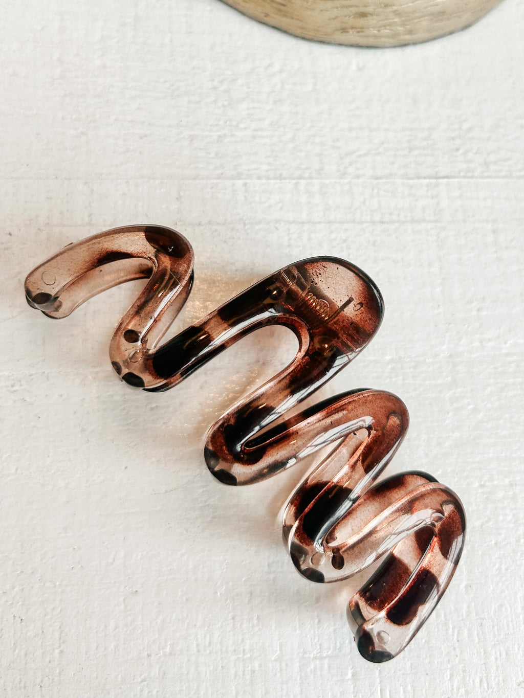 The Wave Claw Clip