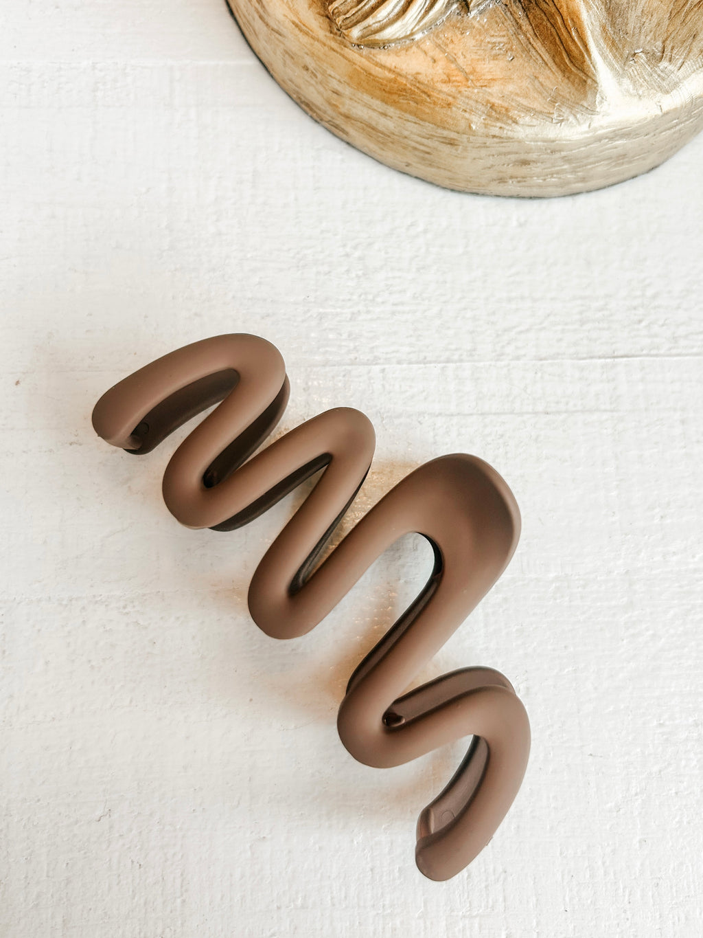 The Wave Claw Clip